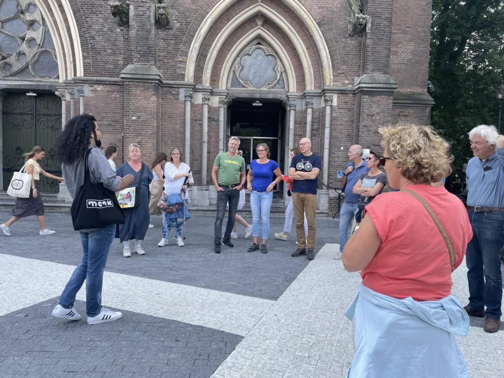 Comedy Walks38